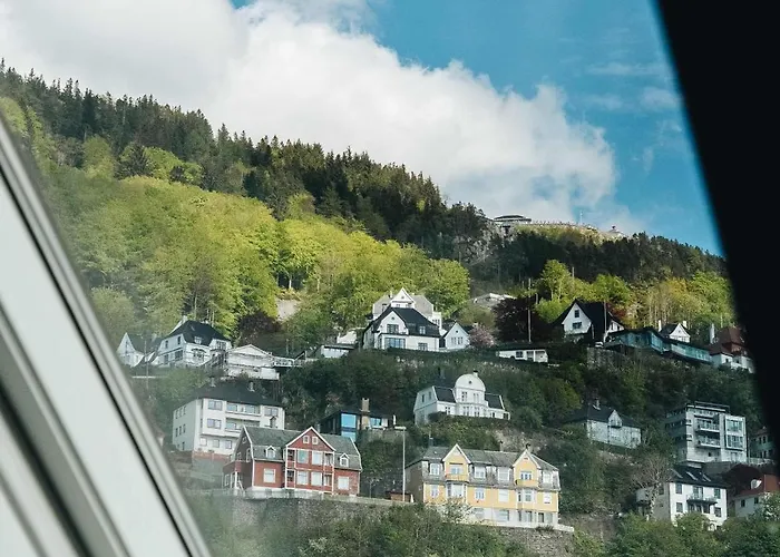 아파트 Dinbnb L 100m To Bryggen L Pet Friendly L Sleeps 4 L Smart-tv 베르겐