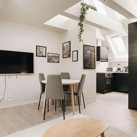Dinbnb L 100m To Bryggen L Pet Friendly L Sleeps 4 L Smart-tv Leilighet