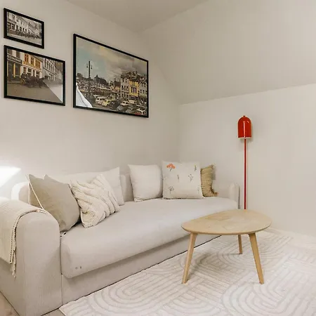 Dinbnb L 100m To Bryggen L Pet Friendly L Sleeps 4 L Smart-tv Leilighet